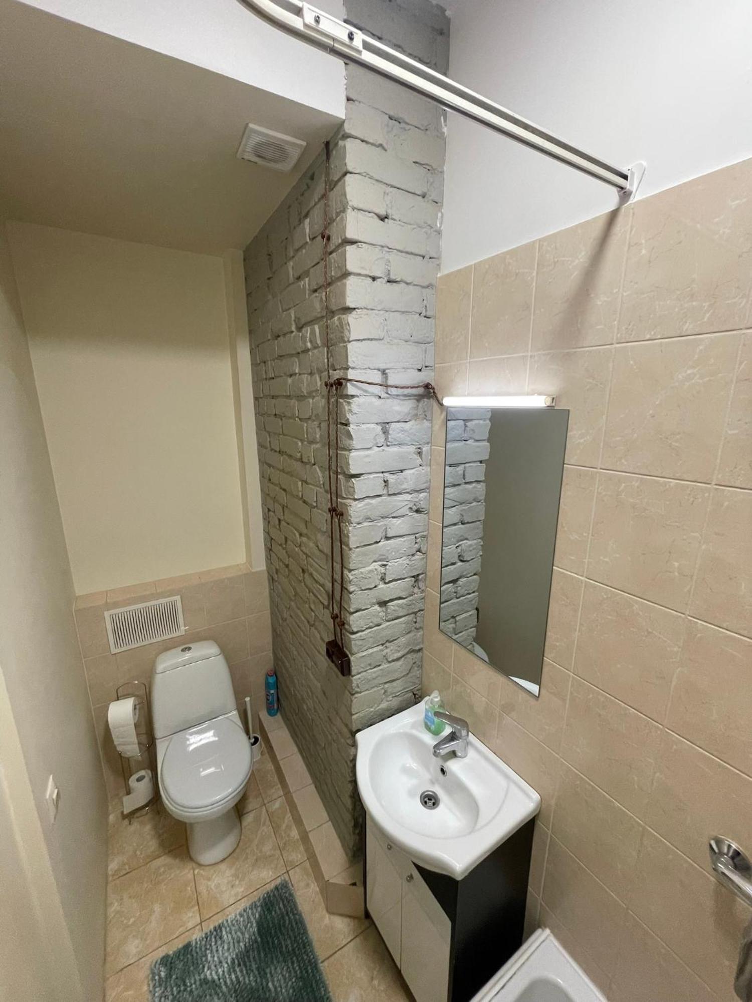 Апартаменты Smart & Quiet Center Apartment, Self Check-in, Tv & Wifi
